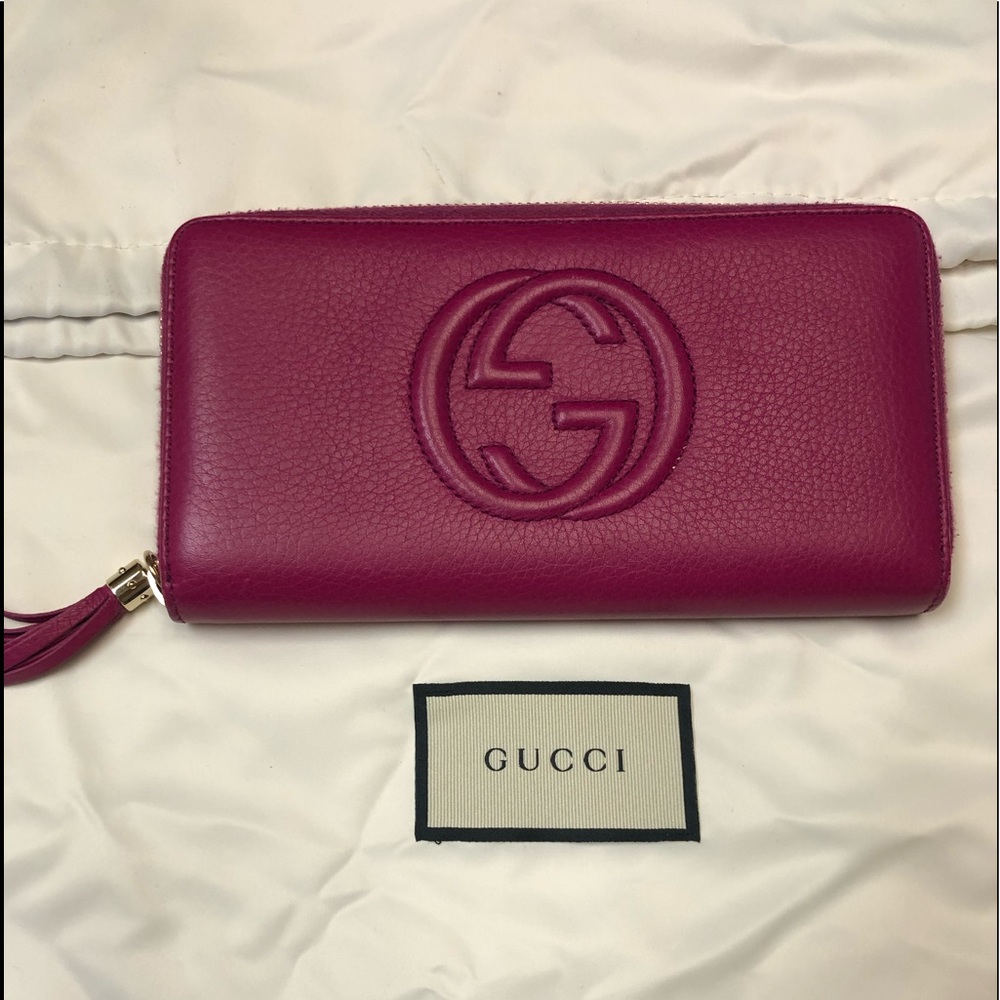 Gucci soho disco large zippy wallet